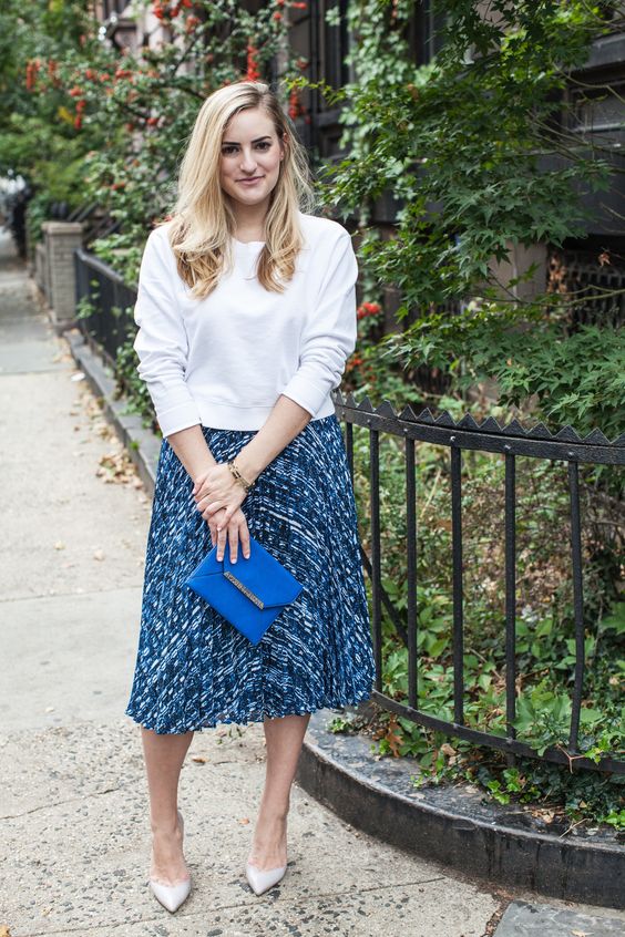 skirt and sweater outfit for fall